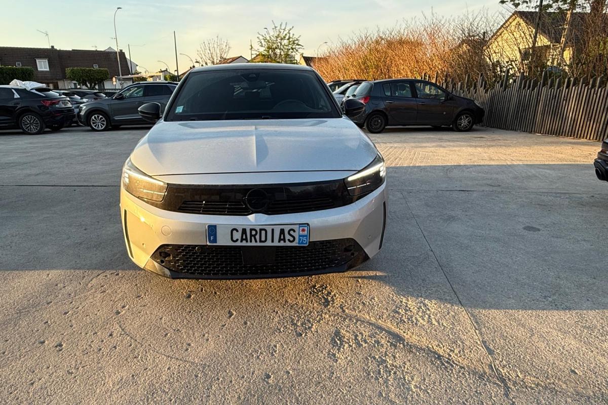 OPEL CORSA PHASE 2   -3ans 8