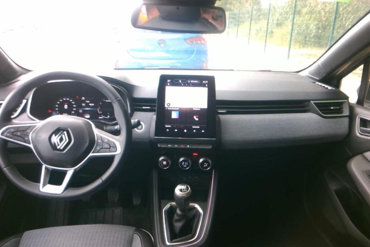 RENAULT CLIO TECHNO PHASE 2 -3ANS 7
