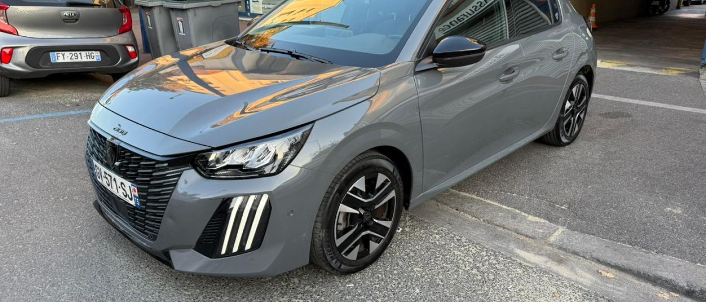 PEUGEOT 208 -3ANS 